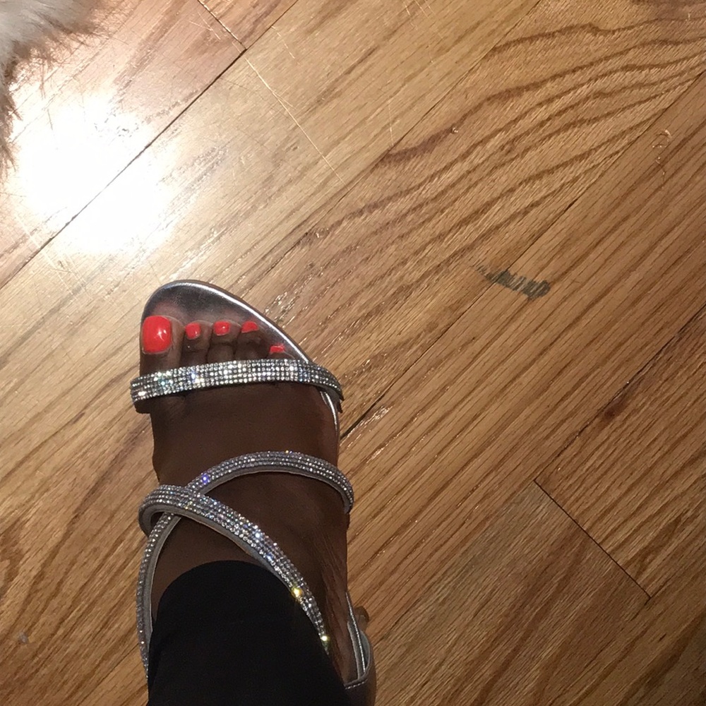 Beautiful Silver Rhinestone Sandals - Picture 2 of 5